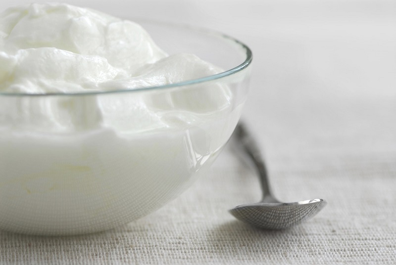 Tắm trắng bằng sữa chua: 5 cách tắm trắng tại nhà bằng sữa chua