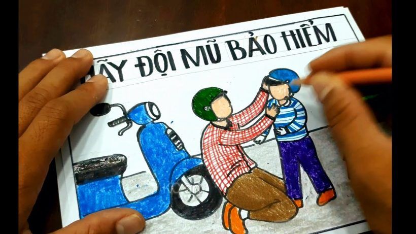 Vẽ tranh tuyên truyền đội mũ bảo hiểm cho học sinh tiểu học